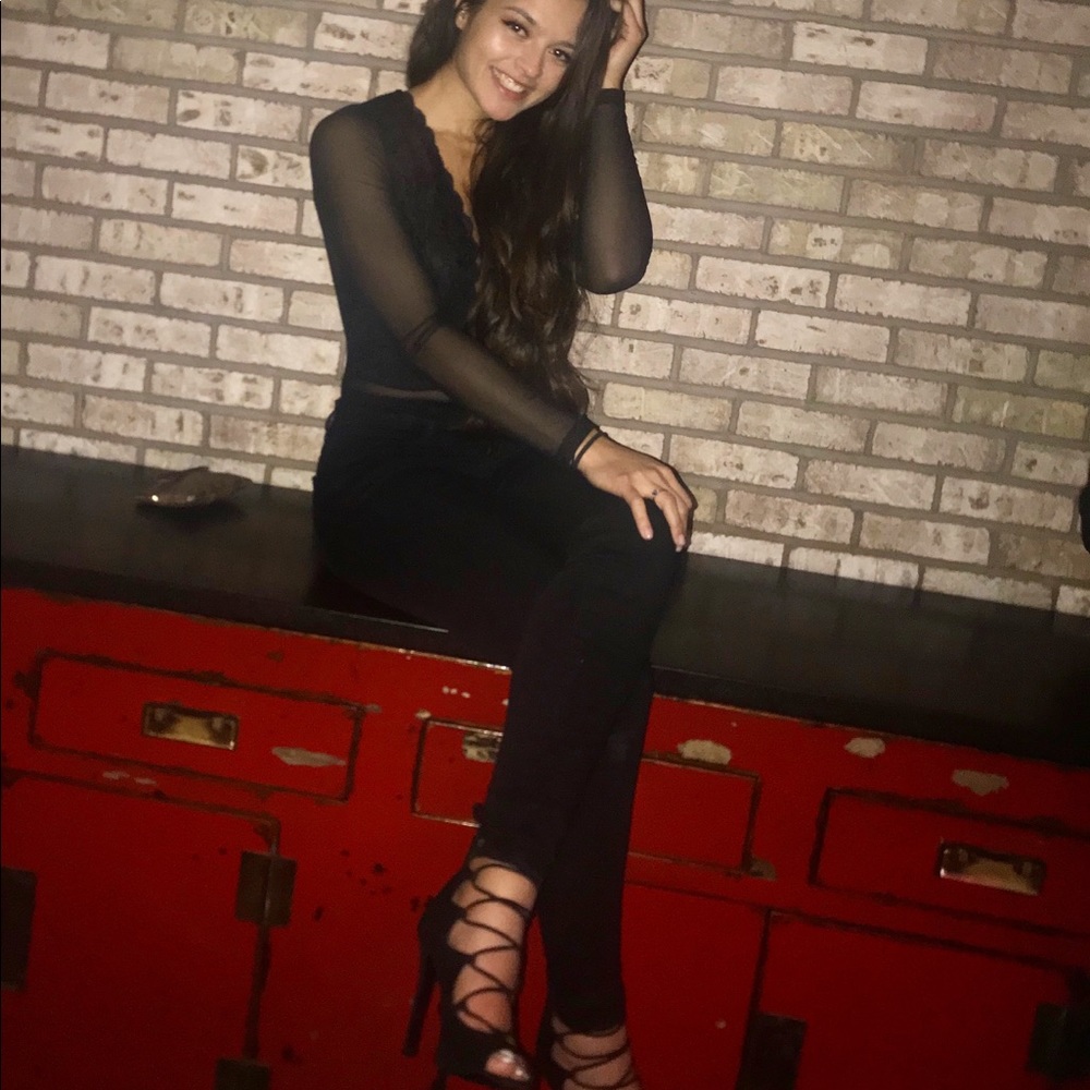 BLACK LACE UP HEELS